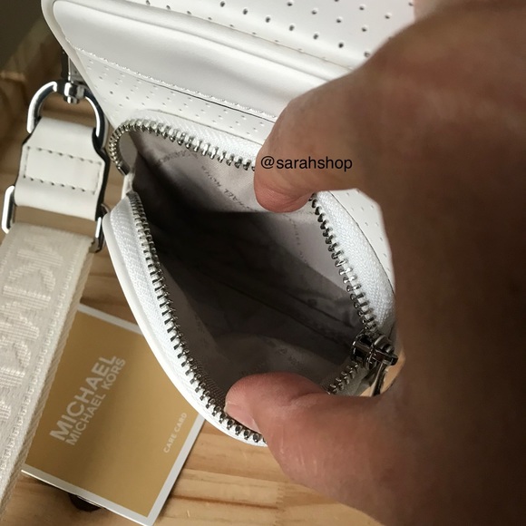 🌼Michael Kors Purse - Picture 13 of 13